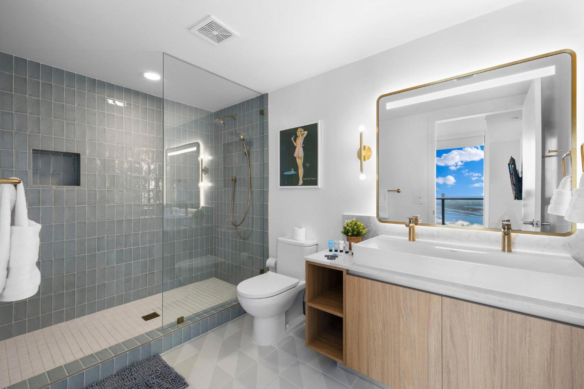 Lux Downtown W Free Parking Appartamento